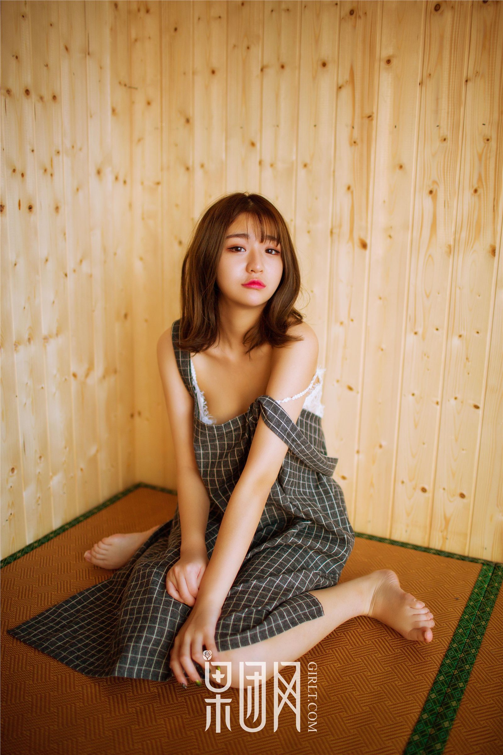 [Girlt果团网]2017.05.24 No.009 午后蓝颜